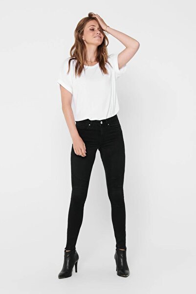 ONLY 15106662 - Коротка футболка з відкритим коміром і підвернутими рукавами