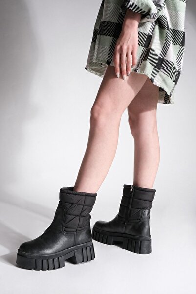 Marjin Női szőrös, magas talpú napi csizma Yukez fekete