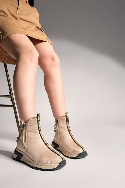 Marjin Damen Sportstiefel mit dicker Sohle und Reißverschluss Misra Beige