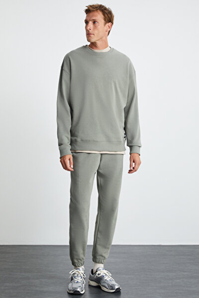 GRIMELANGE Ανδρική φόρμα EITAN με 3 νήματα, κανονική εφαρμογή, στρογγυλή λαιμόκοψη, ανοιχτό πράσινο σετ με ελαστικά πόδια