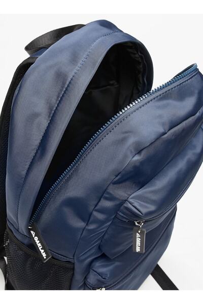 Oaklan by Shoexpress Solid Backpack with Adjustable Straps - 42x30x16 cm