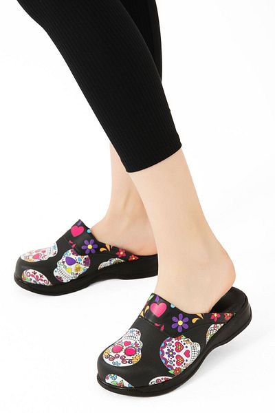 Epilla Patterned Orthopedic Women's Sabo with Skull Collar - Doctor Nurse Cook Hospital Slippers