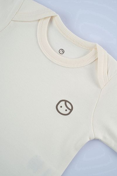 Little Gusto Long Sleeve Adjustable Snap Fastener Bodysuit Ecru Organic Cotton