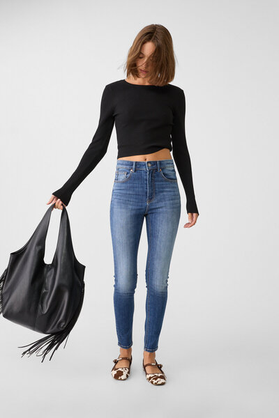 Stradivarius 1400 جينز ضيق عادي