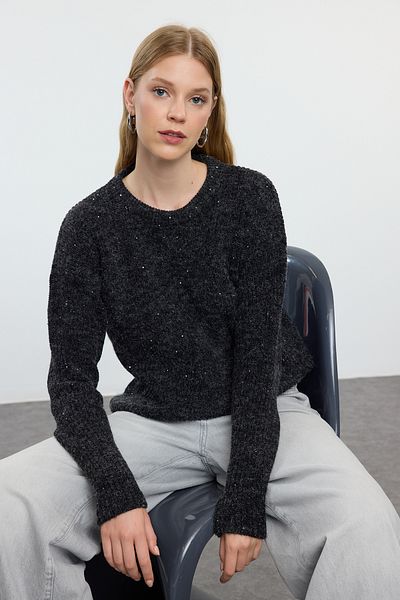 Trendyol Collection Weich strukturierter Strickpullover in Anthrazit – Paillettendetail TWOAW25KZ00324