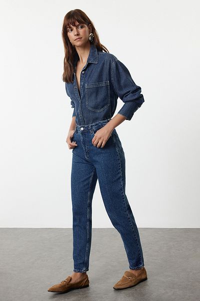 Trendyol Collection Blugi Mom cu talie înaltă albaștri TWOAW25JE00072