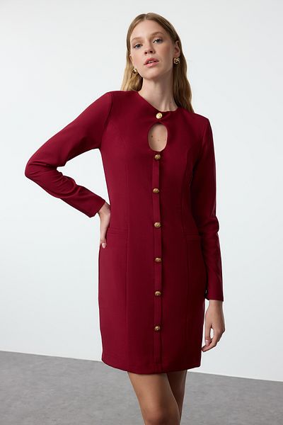 Trendyol Collection Rochie țesută mini burgundă - croială solidă, detaliu cu nasturi, decolteu rotund TWOAW24EL00410