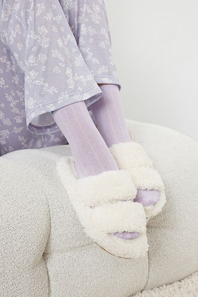 TRENDYOL SHOES Λευκές βελούδινες γυναικείες παντόφλες σπιτιού TAKAW25ER00005