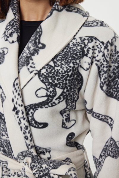 Trendyol Collection Πολύχρωμη Ζώνη Ζώο με στάμπα Fleece Χειμερινό πλεκτό φόρεμα THMAW25SB00011