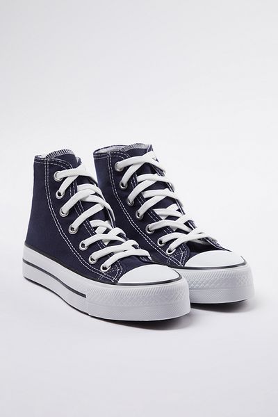 TRENDYOL SHOES High Top Marineblaue Damen-Sportschuhe - Schnürschuhe TAKAW25SN00000