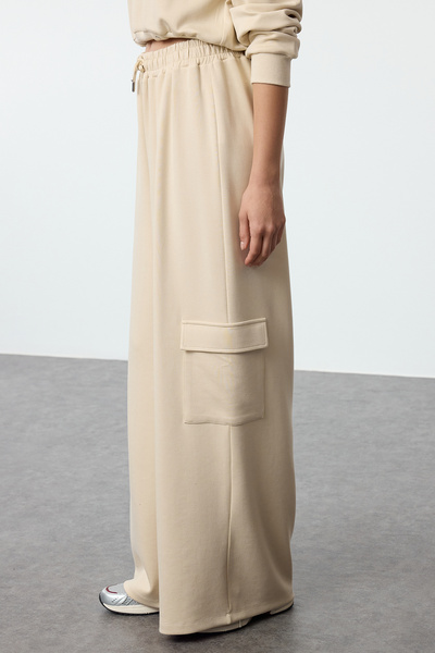 Trendyol Collection Πλεκτό παντελόνι φούτερ με πέτρινη τσέπη Cargo Pipe Leg TWOAW25EA00014