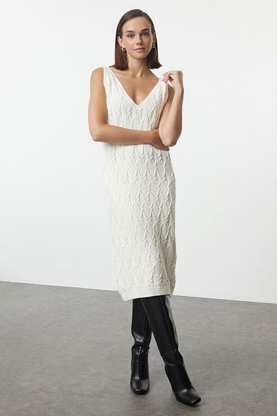 Trendyol Collection Ecru Maxi úpletový svetr a šaty – měkká textura Twoaw25El00066