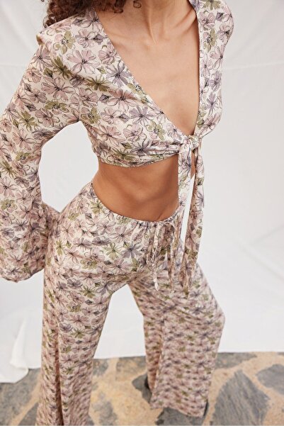 VATKALI Set aus Bluse und Hose mit Blumenmuster