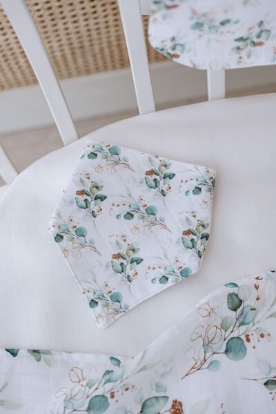 Lilabio 100% Organic Cotton Double Layer Leaf Patterned Muslin Cover Set (100X100 Muslin-Triangle Bib-Shoulder Cloth)