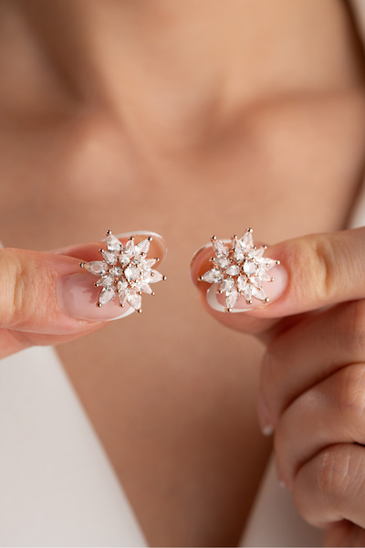 Silvano Jewelry 925 Ayar Gümüş Buzlu Beyaz Lotus Küpe