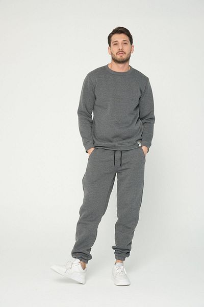 Four Man Comfort Set Swetshirt and Jogger Sweatpants Double Set
