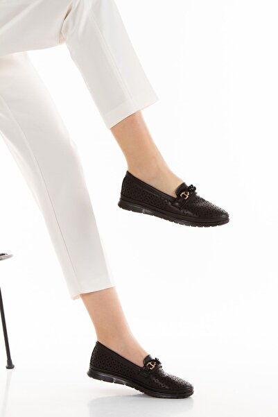 Limeo Black Women's Chain Detailed Soft Light Comfortable Sole Summer Loafer Daily Ballerina Mother Shoes