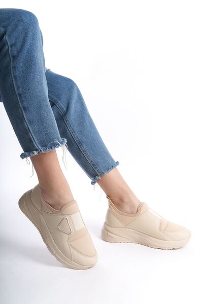 Limeo Cream High Sole Comfortable Soft Crest Detailed Women's Casual Sports Walking Shoes Sneakers