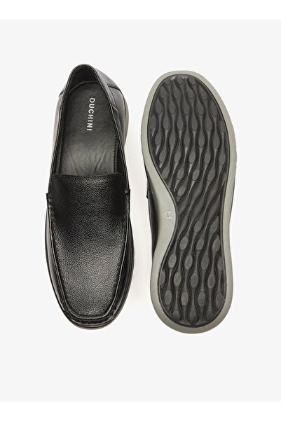 Duchini Men's Textured Slip-On Moccasins