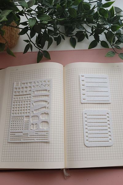 Karmelom Studio Bullet Journal Design and 2-Piece Square Note Holder Template Ruler Set - White