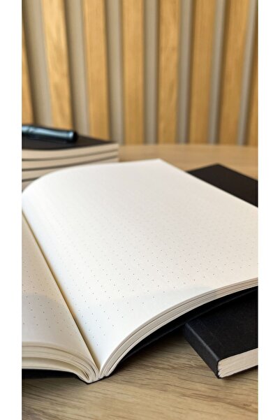 Fark Tanıtım Hardcover american, caiet A5 cu puncte, 64 coli, 90gr. Hârtie de fildeș (copertă neagră)