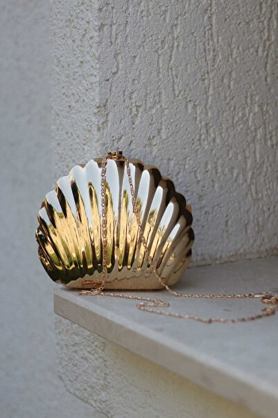 Moom Bag Women's Gold Metal Oyster Form Chain Detailed Evening Bag