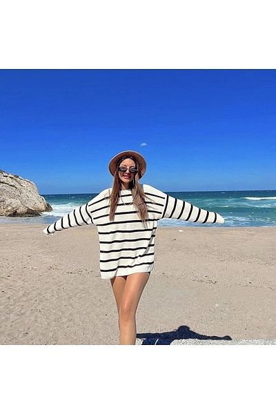 Chichisheen Striped Oversize Sweater Kzkk177