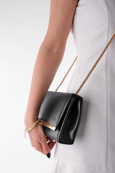 Marjin Women's Hand&Shoulder Bag Gold Color Gold Chain Strap Yekva black
