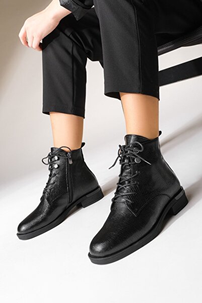 Marjin Női csizmák csizmák fűzős cipzáras Ligante fekete kígyó