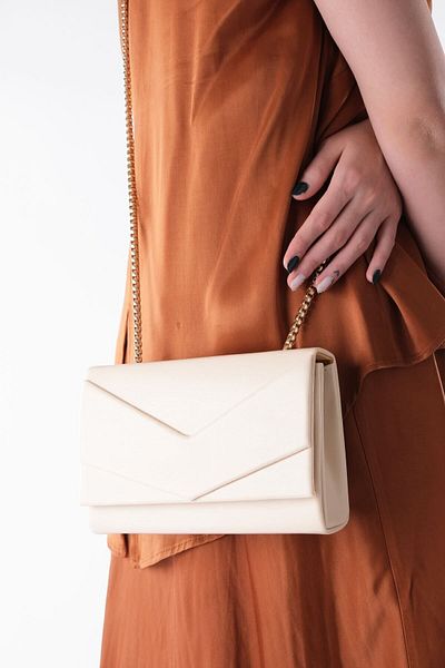 Marjin Women's Hand&Shoulder Bag Gold Color Chain Strap Ginle Beige