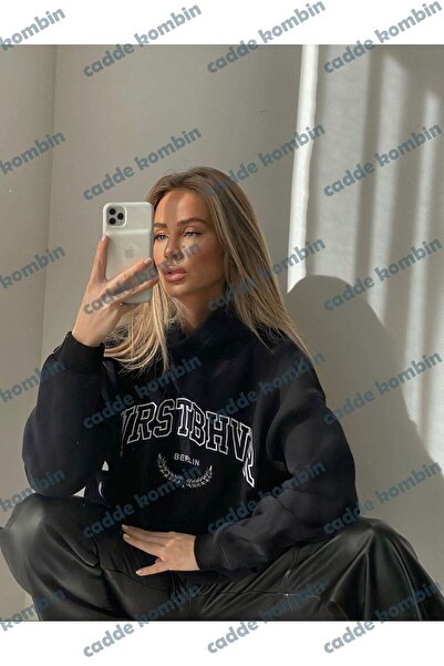 caddekombin Чорна унісекс-футболка Oversize WRST з принтом