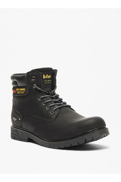 Lee Cooper Men's Logo Detail Chukka Boots with Lace-Up Closure