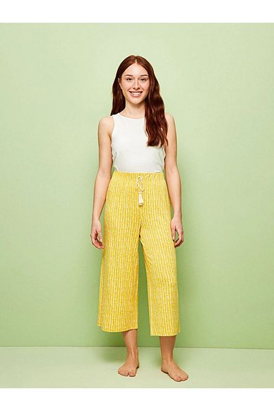 LC Waikiki LCW DREAM Petite Elastic Waist Patterned Women's Capri Pajama Bottoms