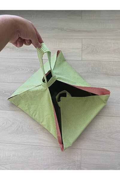 AdaEsintisi Double Sided Red and Green Gingham Carrying Bag