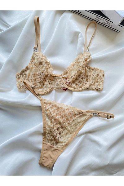 ARONA Δαντελωτό γυμνό Bralet - Δώρο στρινγκ