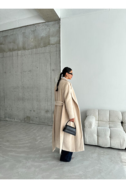 Laluvia Μαλακό μακρύ παλτό με σκούρο μπεζ Teddy Belted- 542127