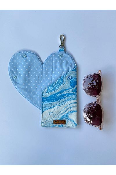 İsella Blue and White Marble Patterned Heart Glasses Case
