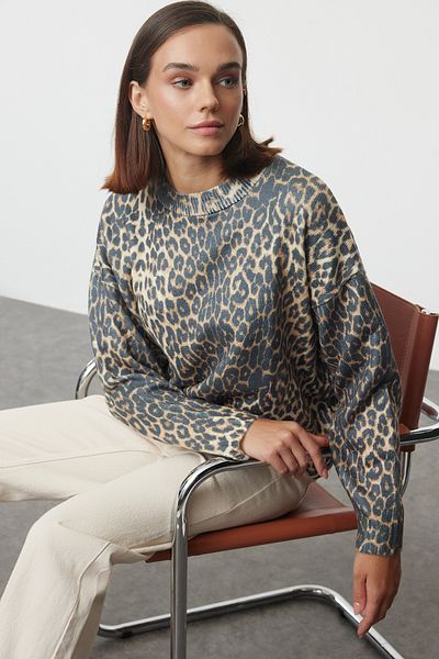 Kolekcia Trendyol Čierny leopardí pletený sveter Crew Neck - Twoaw25kz00337