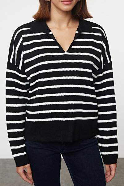 Trendyol Collection Pulover tricotat lat cu dungi cu gât polo - negru TWOAW25KZ00341