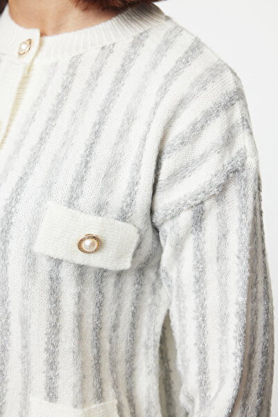 Trendyol Collection Soft Knitwear Cardigan - Ecru, Jacket Look, TWOAW25HI00016
