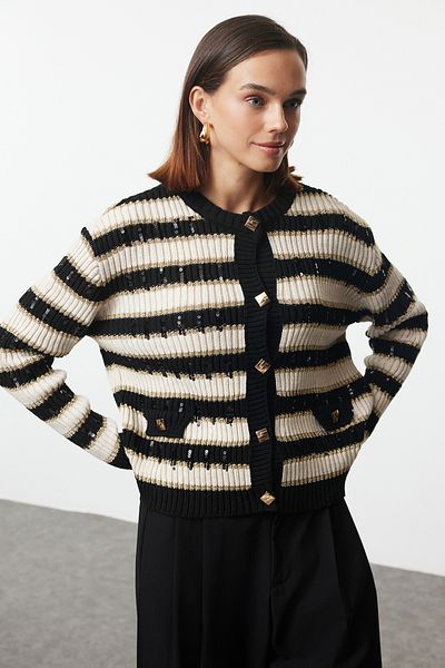 Trendyol Collection Black Knitwear Cardigan with Glitter Accessory Detail - TWOAW25HI00296
