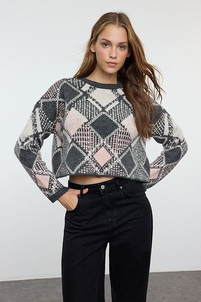 Trendyol Collection Patterned Soft Textured Wide Fit Crop Knitwear Sweater - Anthracite TWOAW24KZ01126