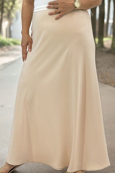 yagmurberen Unlined Bias Cut Plus Size Satin Skirt.