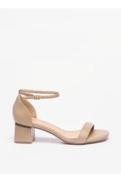 Flora Bella by Shoexpress Women Casual Buckle Block Heels