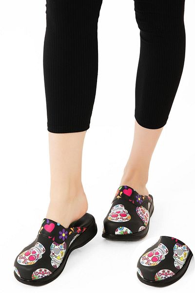 Epilla Patterned Orthopedic Women's Sabo with Skull Collar - Doctor Nurse Cook Hospital Slippers
