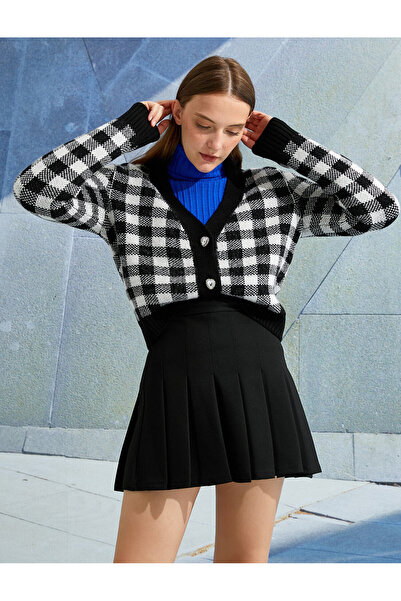 Koton Karierte Strickjacke mit Schmucksteinen und Knöpfen