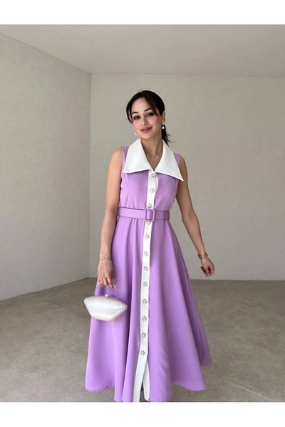 Afiş Butik Rochie albă liliac cu gât ascuțit cu curea - nasturi în față, mânecă zero