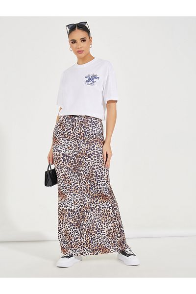Styli Oversized 10th Street Slogan Print T-Shirt with Dropped Shoulder
