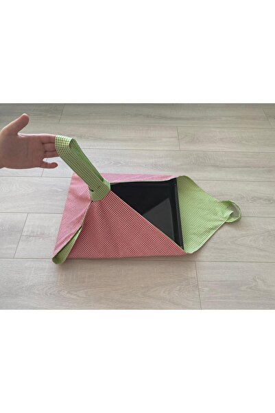 AdaEsintisi Double Sided Red and Green Gingham Carrying Bag