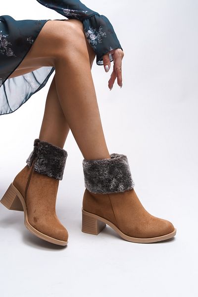 Riccon Γυναικείες μπότες με τακούνι Riel chiq Tan Suede 0012501   - Λεπτομέρεια γούνας